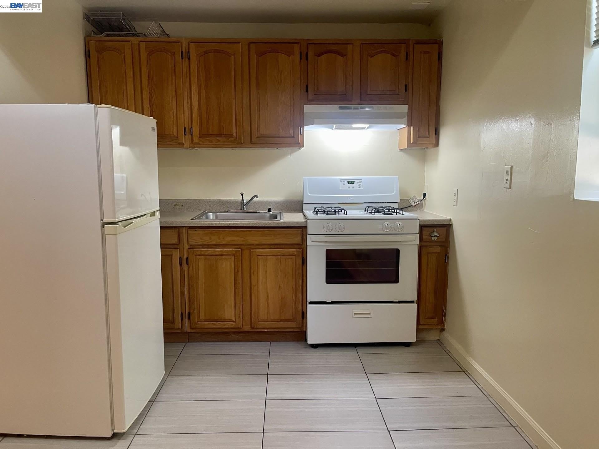16845 Robey Dr – photo 1 of 5