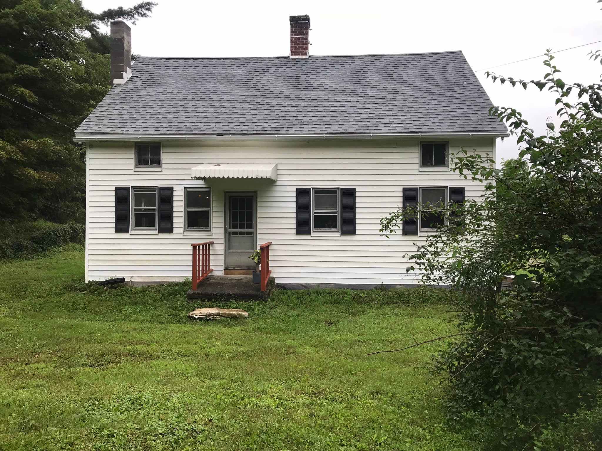 136 Hillsdale Rd – photo 1 of 41