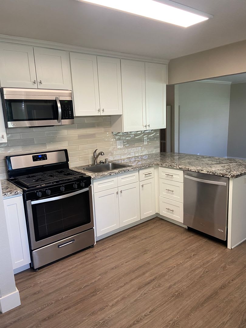 705-707-709 Mormon st – photo 1 of 16