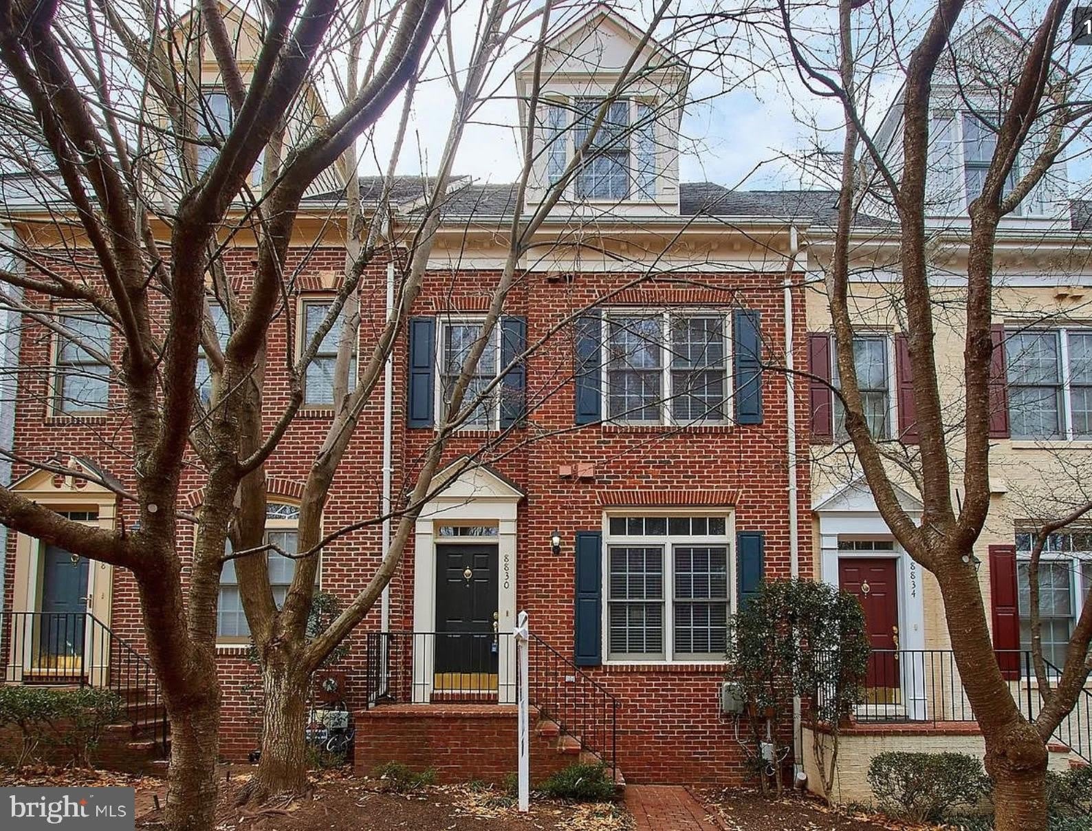 8830 MANSION VIEW Court – photo 1
