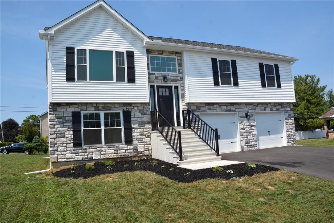 2905 Roosevelt Street – photo 1 of 68