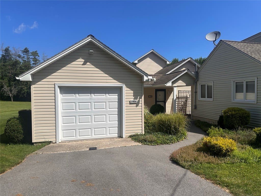 140 Bundy Road – photo 1 of 7
