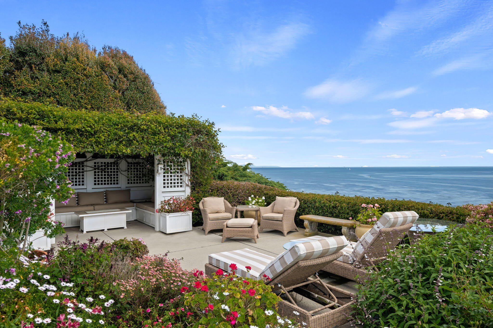 1539 Shoreline Drive – photo 1