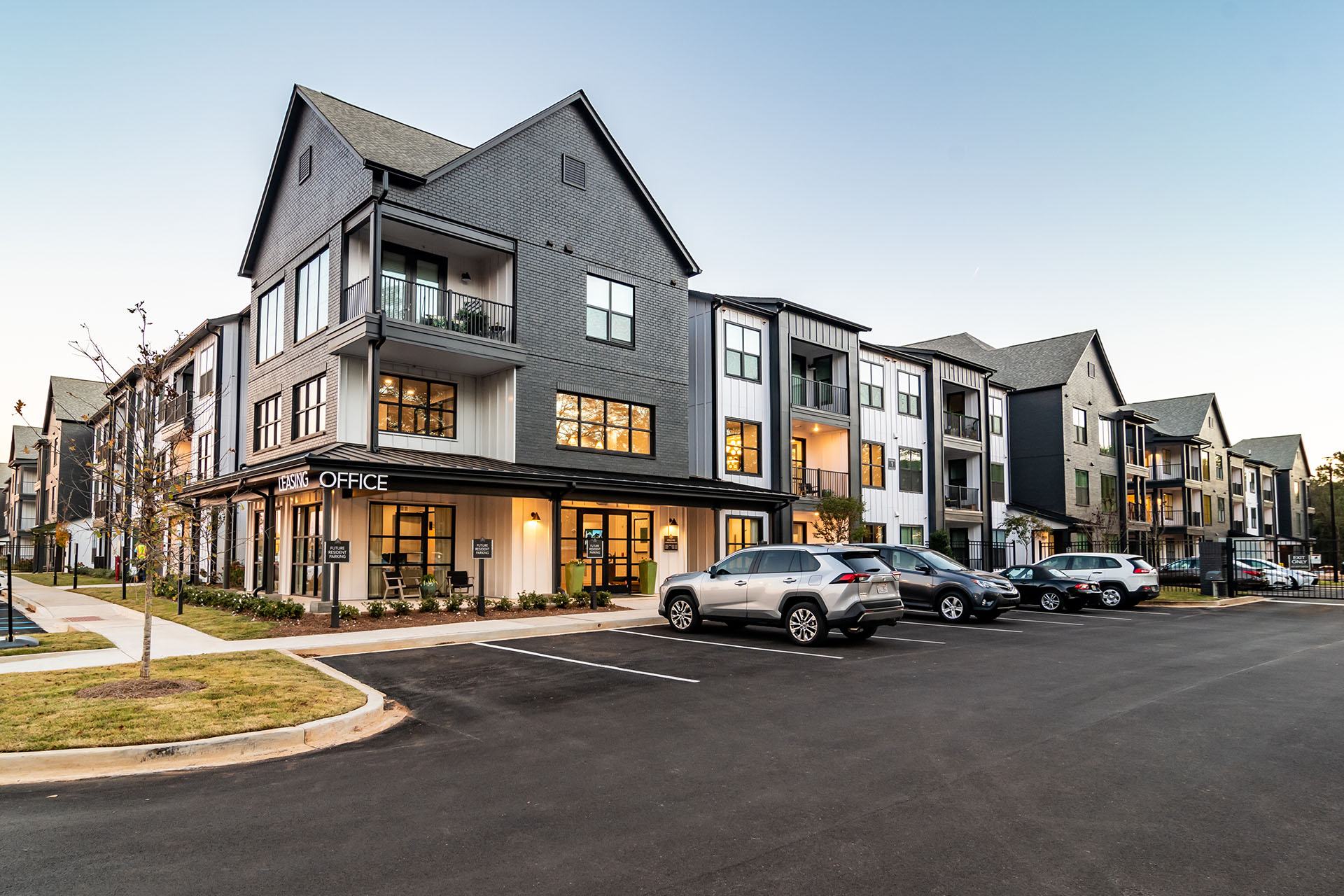 The Collins Luxury Apartments – photo 1