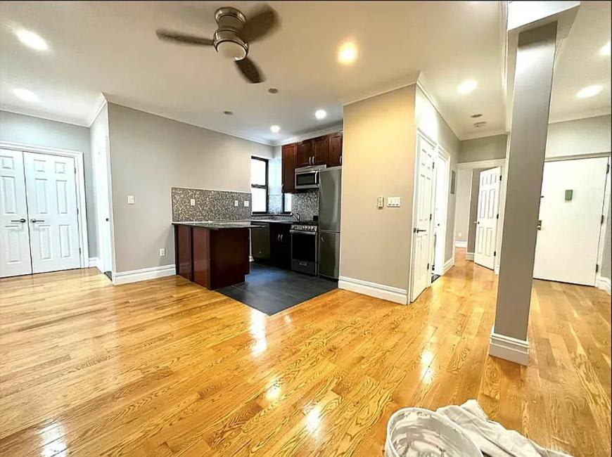 329 Lincoln Place – photo 1