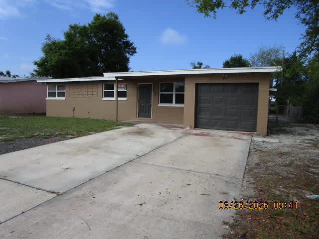 922 Lewis Drive – photo 1
