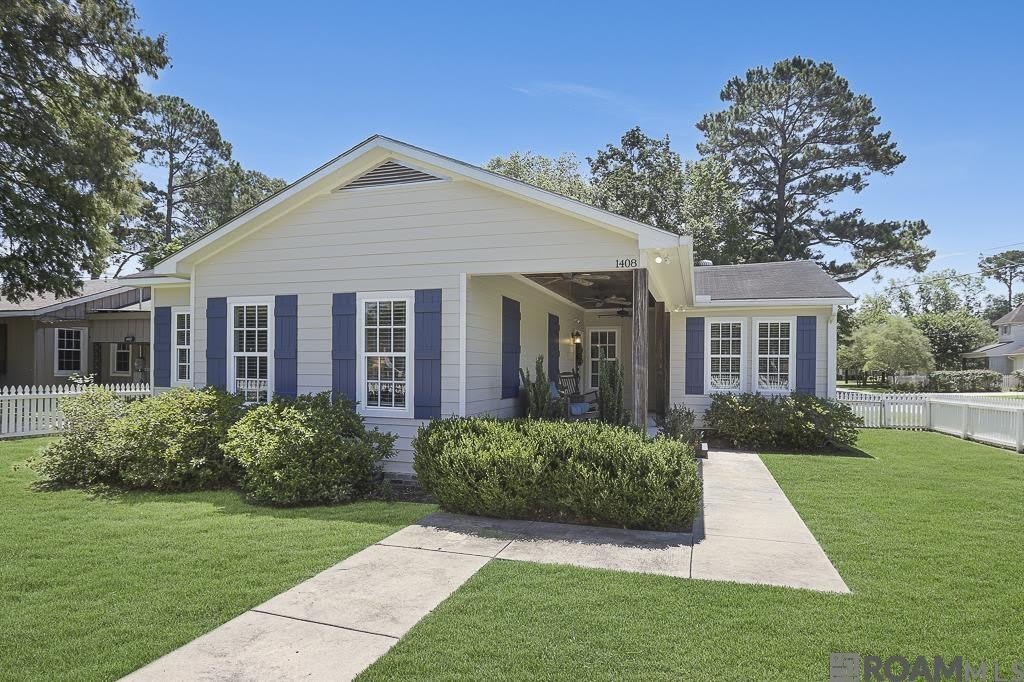1408 Stephens Ave – photo 1 of 20