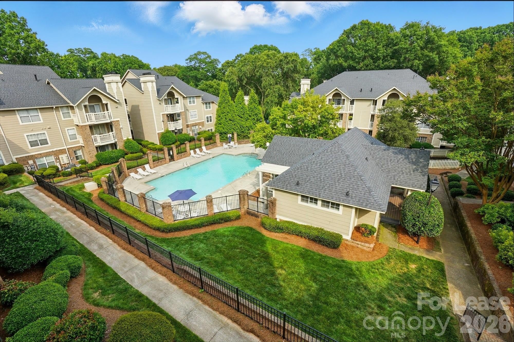5007 Sharon Road – photo 1