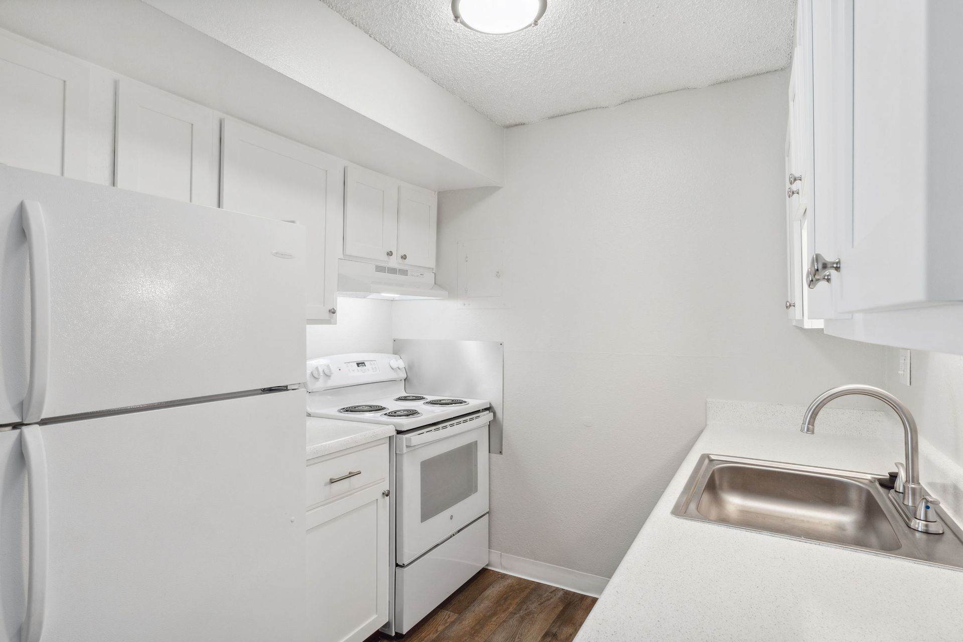 Ralston Park Apartments – photo 1