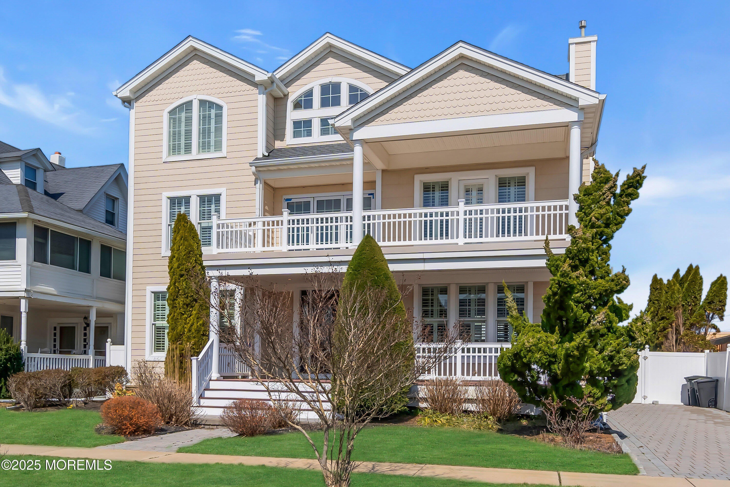 106 2nd Avenue – photo 1