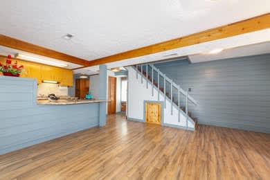 40324 Lynn Rd – photo 1 of 33
