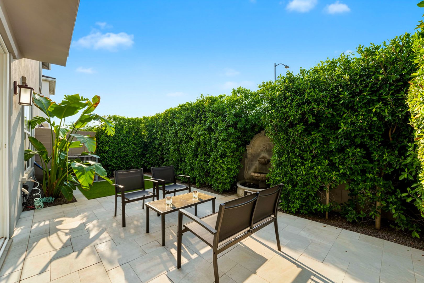 Professionally Designed Fully Furnished Townhome On One Of Arabella S Premium Lots Scottsdale S Coveted 85254 Magic Zip Code – photo 1