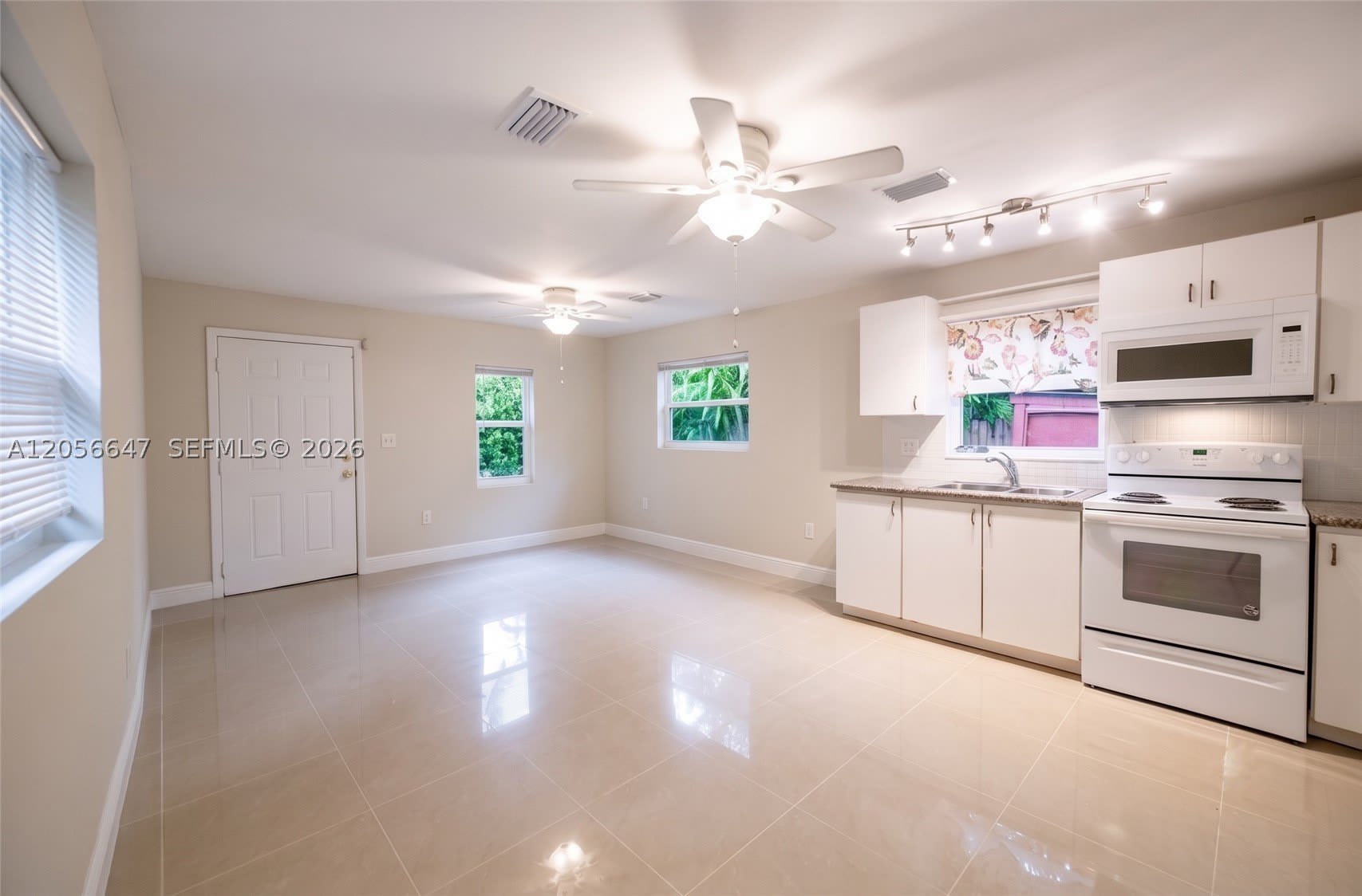 2241 Madison St – photo 1