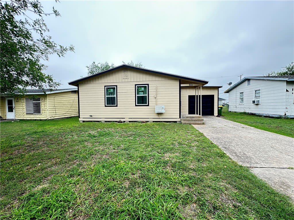 921 Oak Street – photo 1 of 26