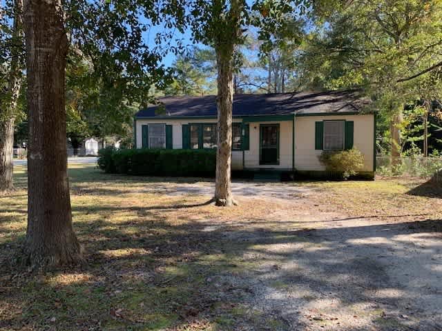 3 Bedroom 1 bathroom in Valdosta, Ga – photo 1 of 8