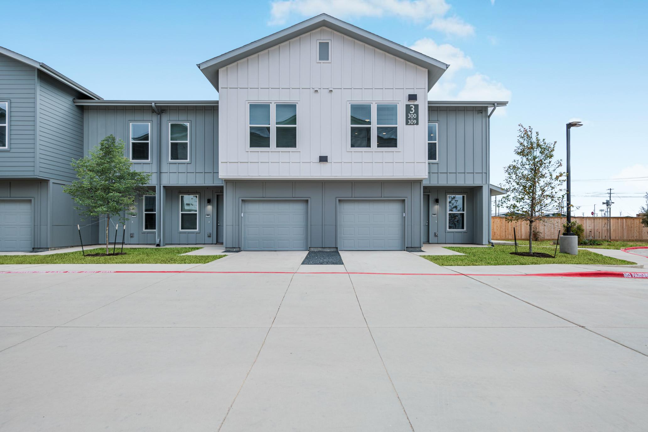 Alta Westinghouse Townhomes – photo 1
