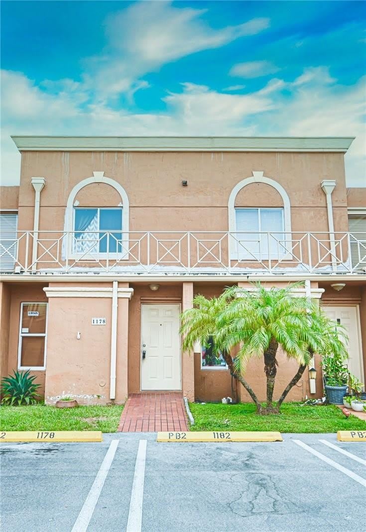 1178 NW 124th Avenue – photo 1 of 16