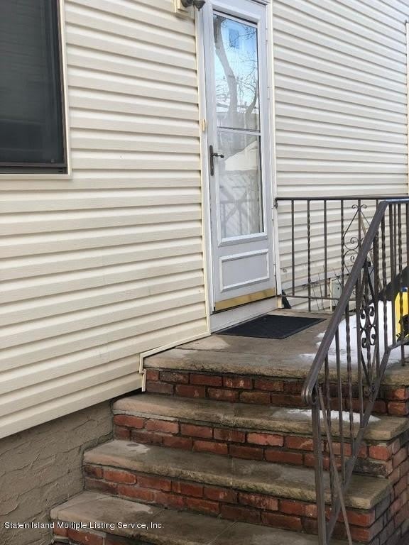 59 Corbin Ave – photo 1 of 10