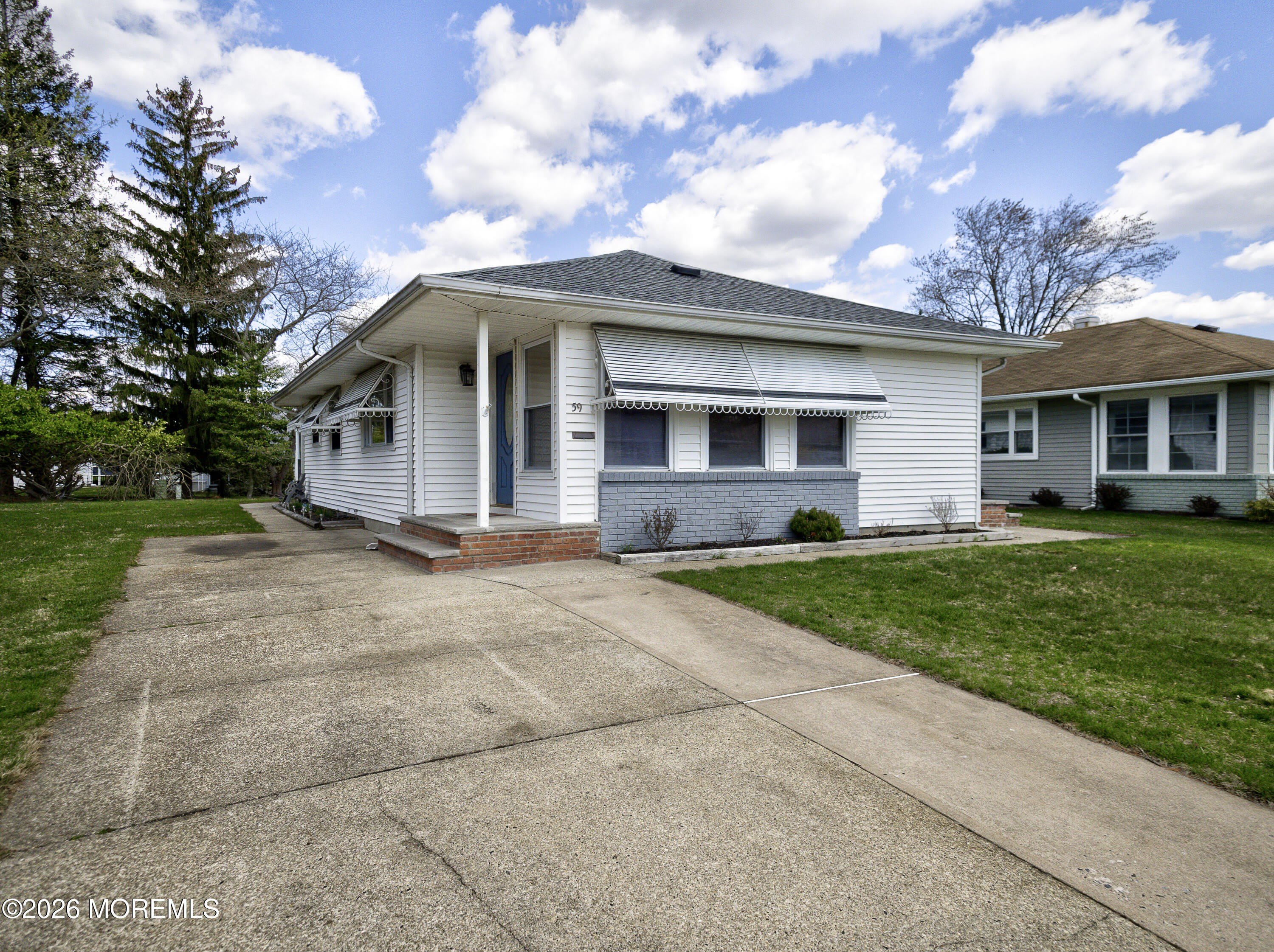 59 Guadeloupe Drive – photo 1 of 19