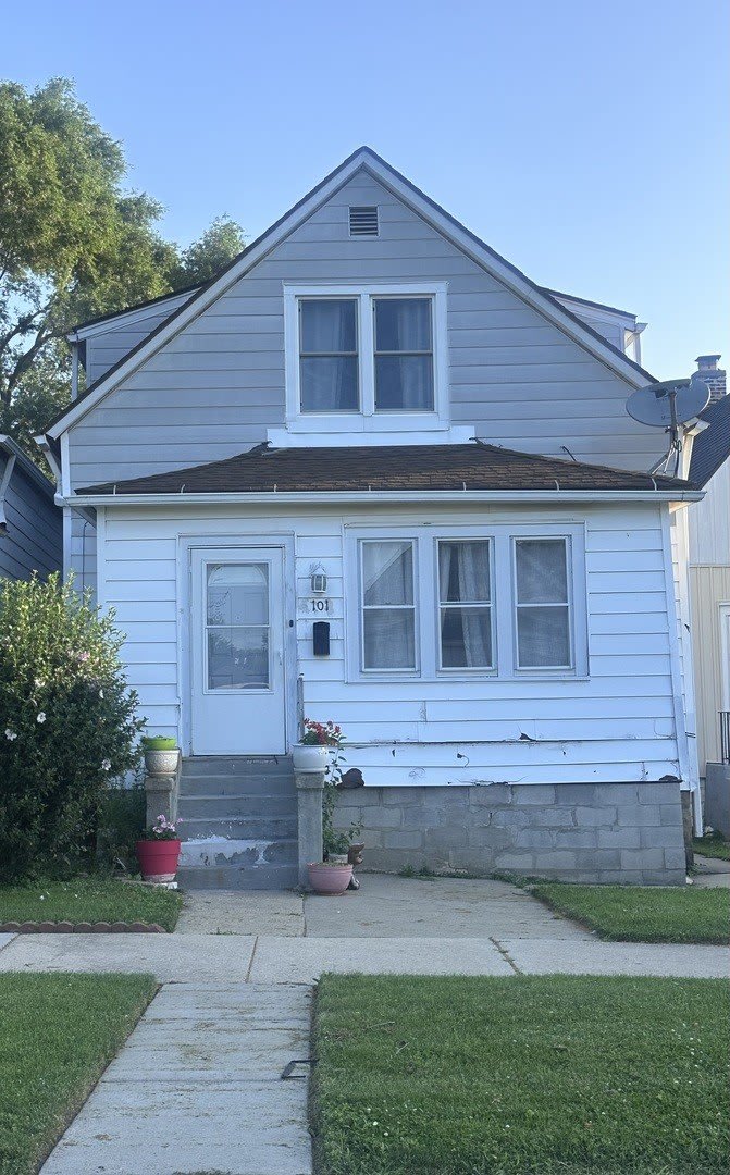 101 E 23rd Street – photo 1 of 15