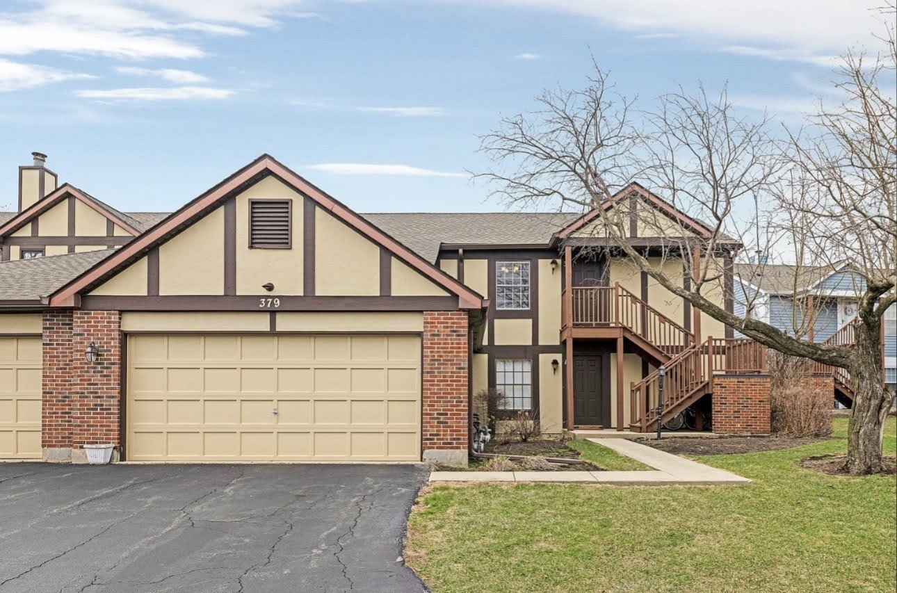 379 Sandhurst Circle – photo 1 of 20