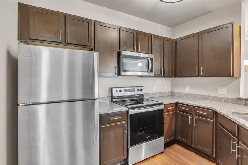 Wellsley Park at Deane Hill – photo 1