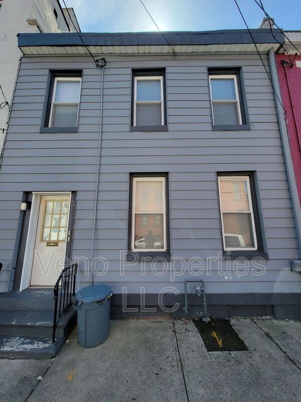 3 Ashland Pl. – photo 1 of 18