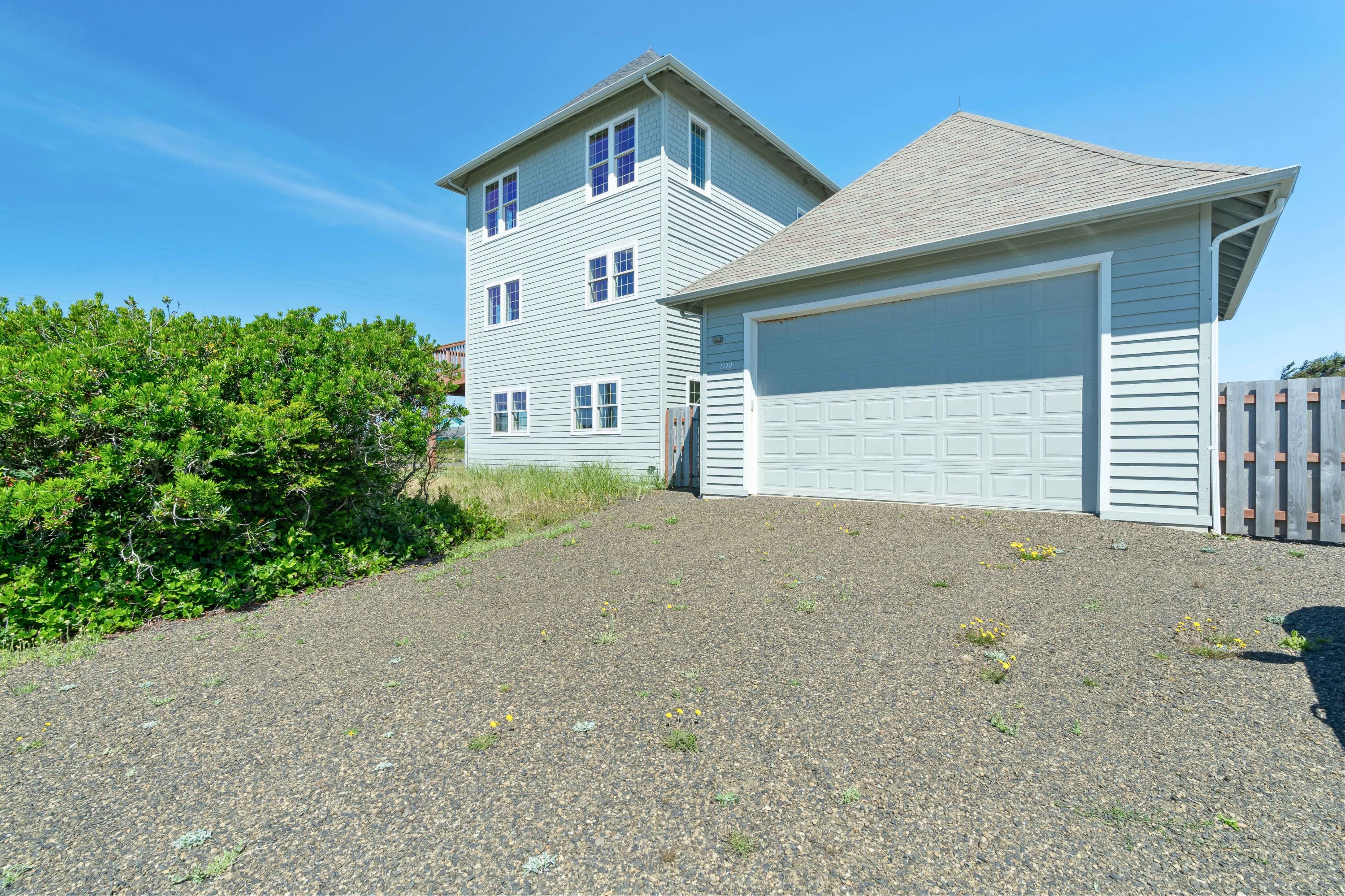 1140 Ocean Shores Boulevard Southwest – photo 1 of 43