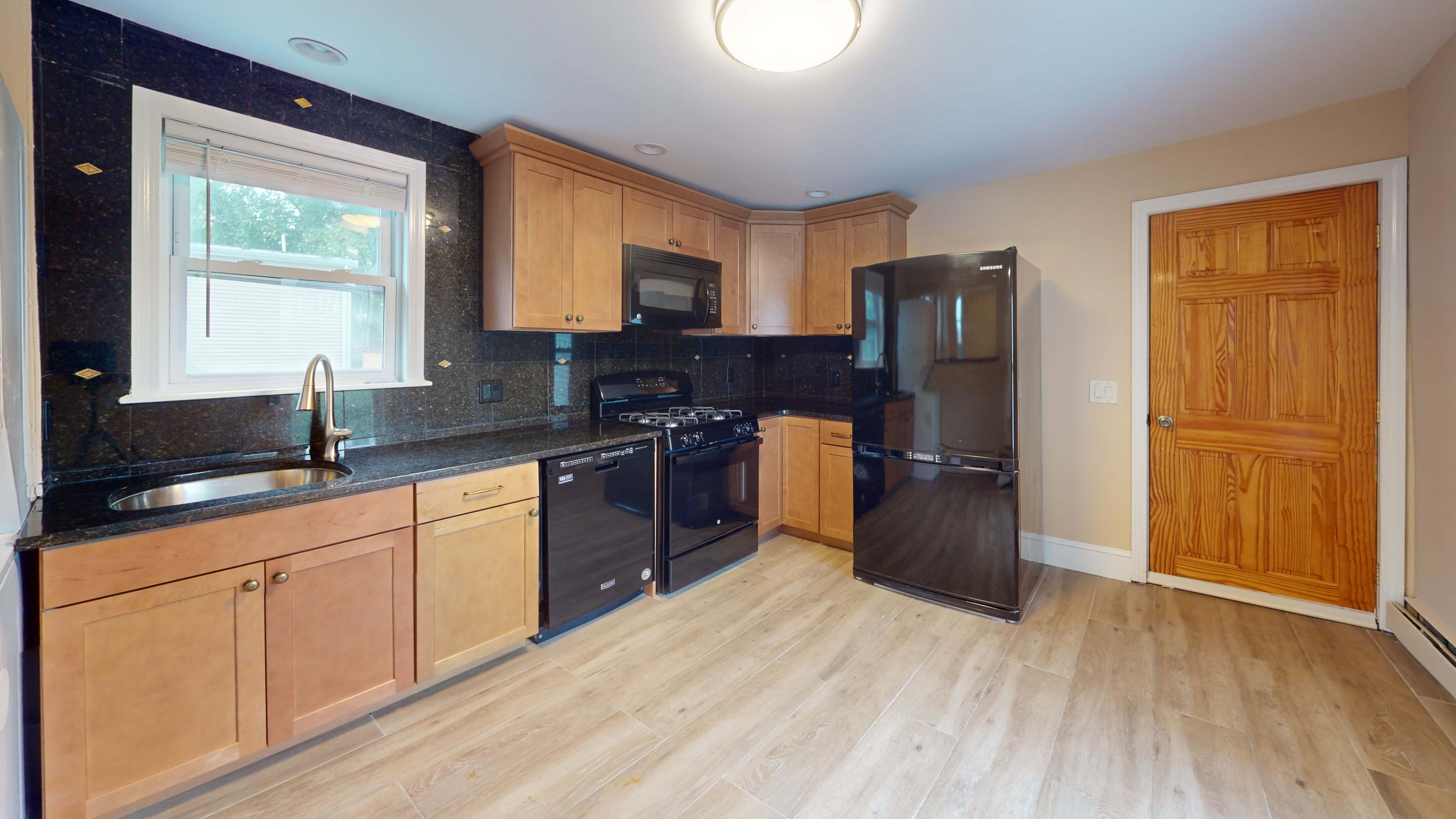 49 Glenwood Rd – photo 1