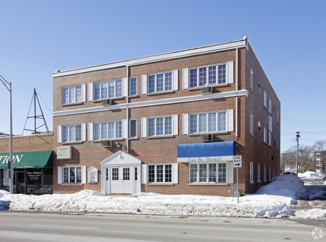 790 Lee Street – photo 1 of 5