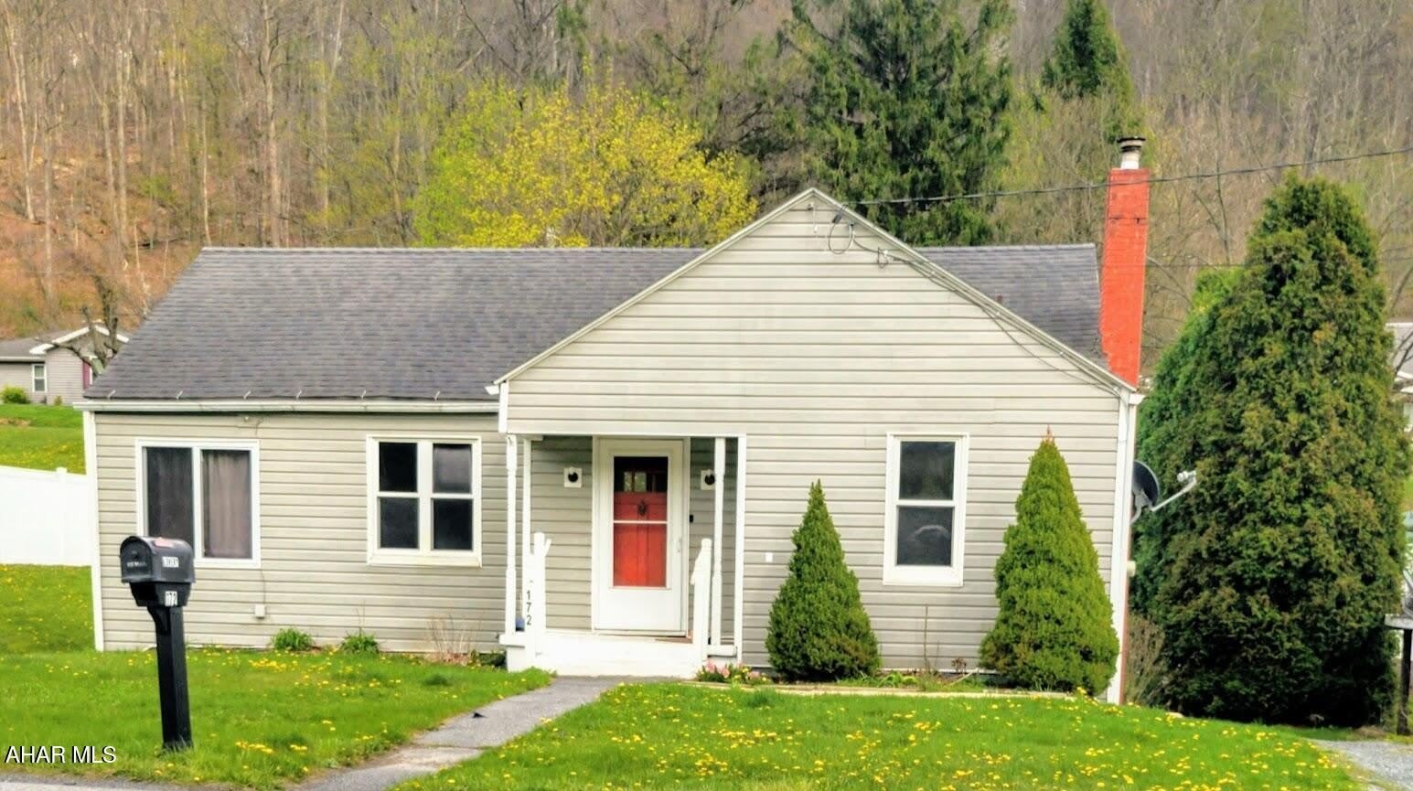 172 Raystown Road – photo 1 of 38