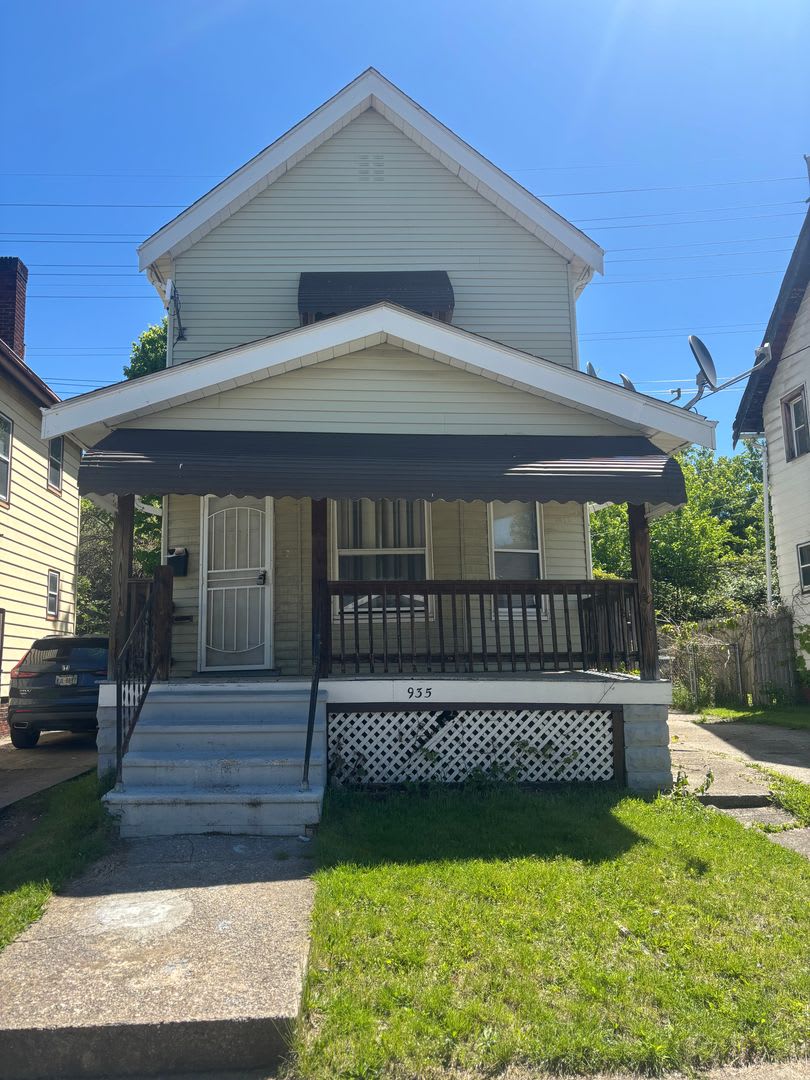 3bd Single Cash Pay/Section 8 – photo 1