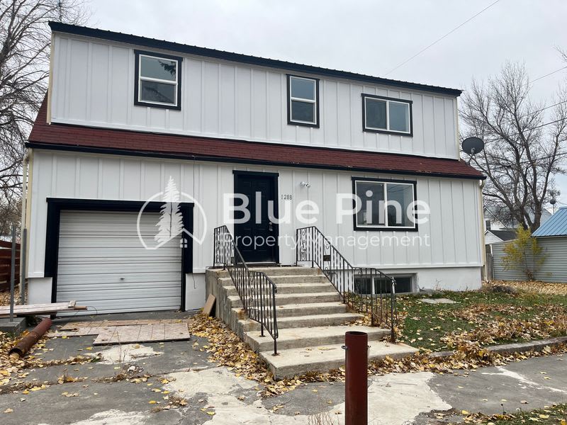 1288 Lake Avenue – photo 1