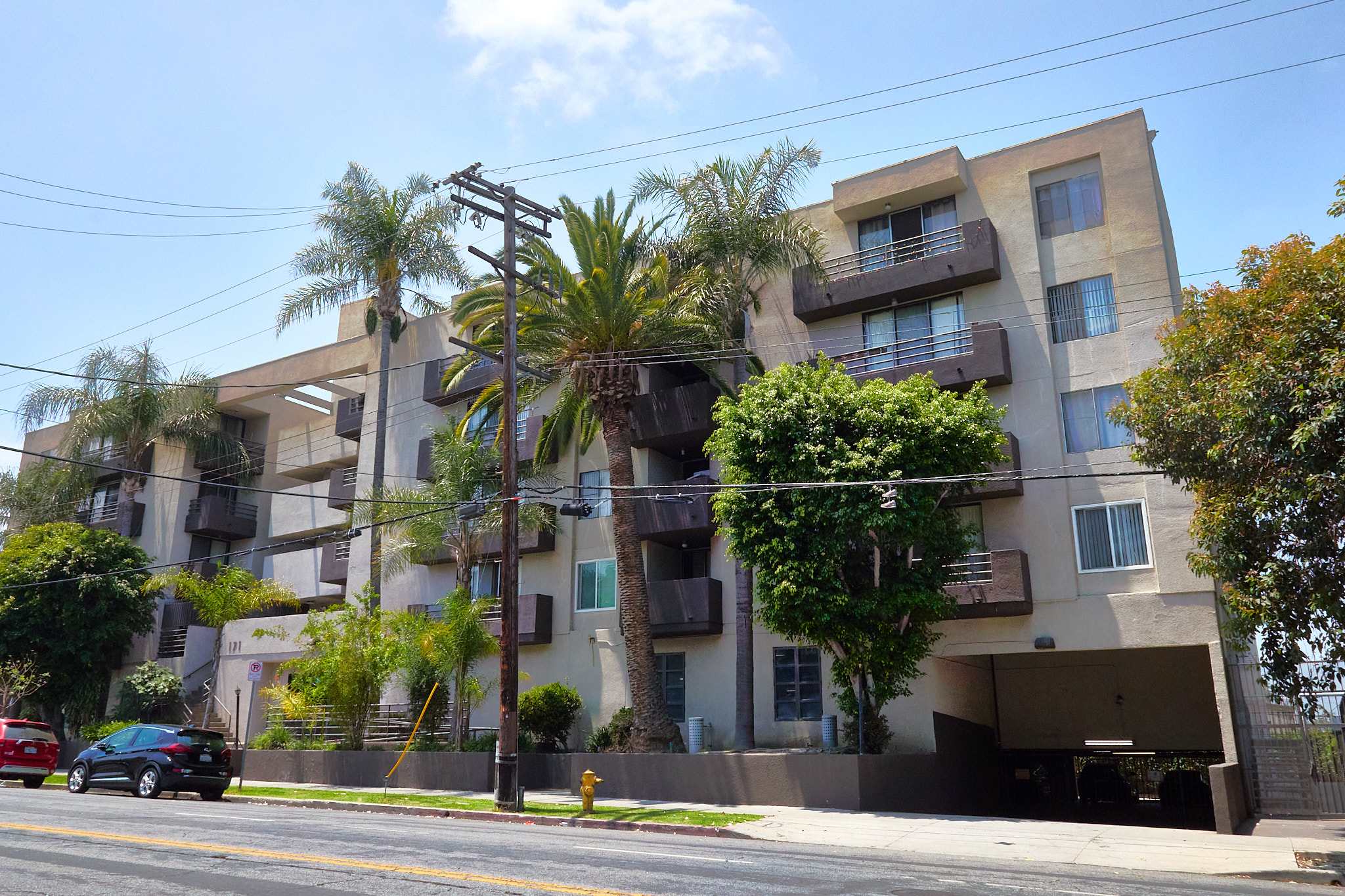 171 S Virgil Ave – photo 1