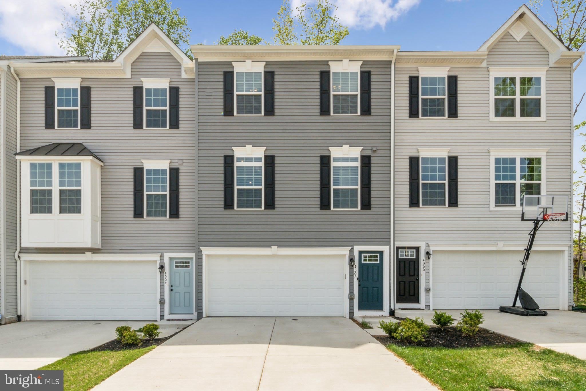 4502 DALE CREEK Way – photo 1 of 44