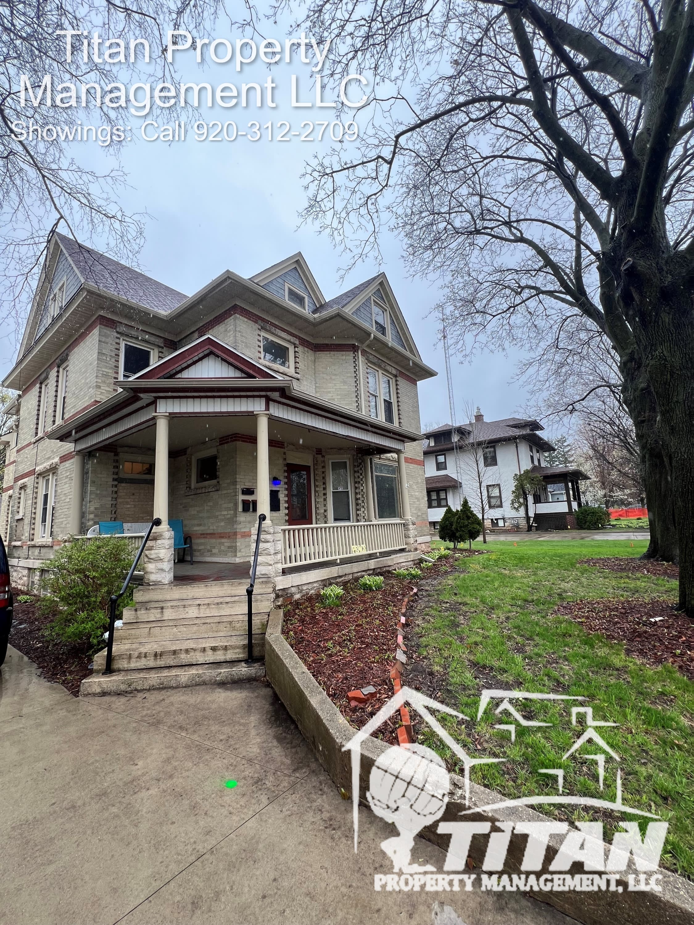 343 East Division Street – photo 1 of 11