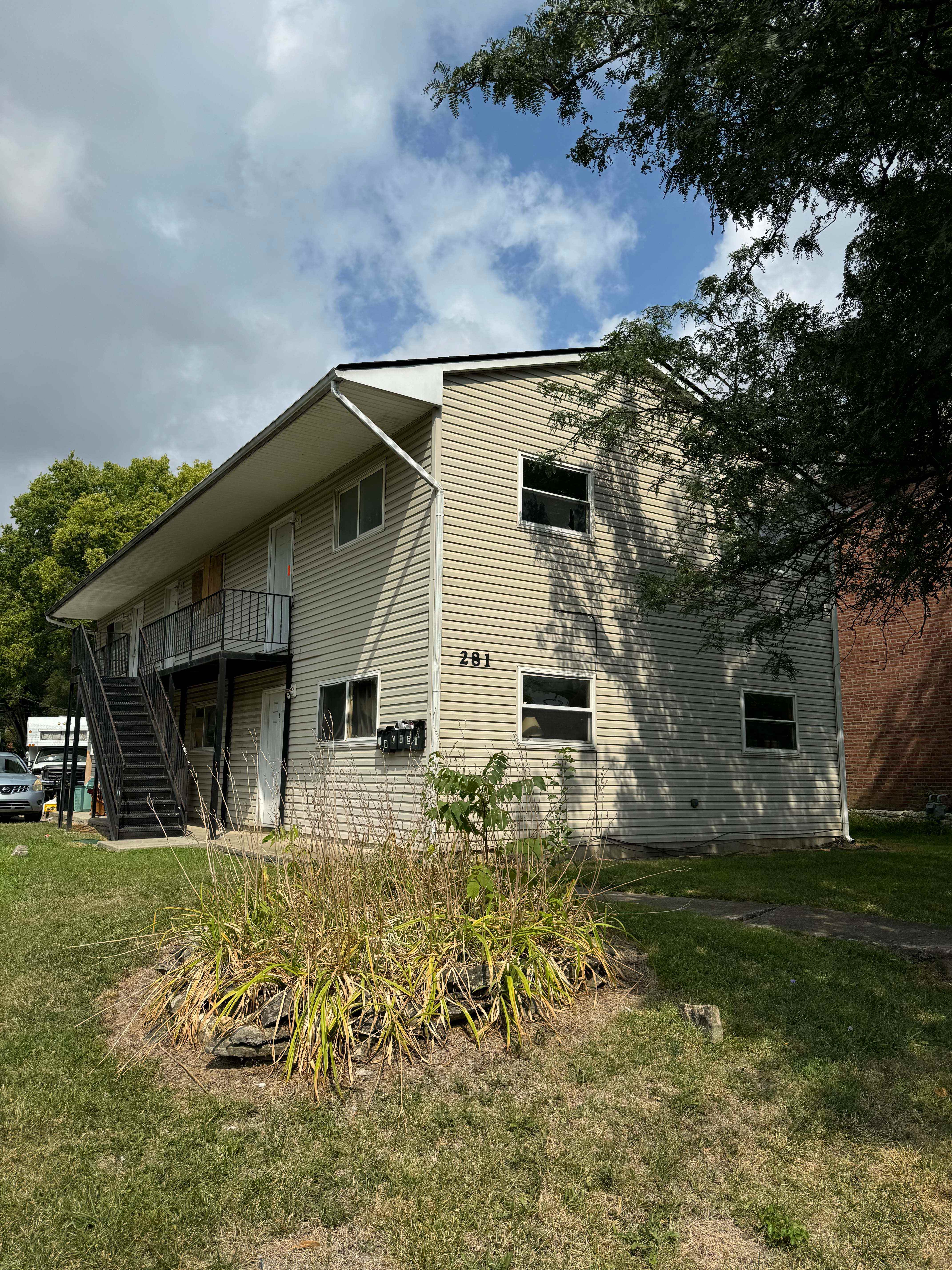 281 S 18th St – photo 1