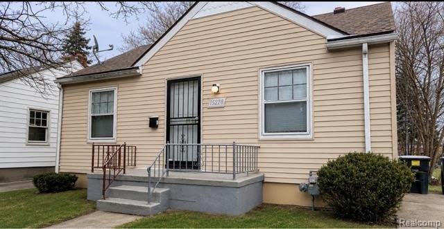 15228 Lappin Street – photo 1