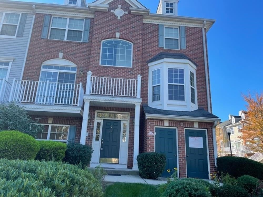 2 TOTTENHAM CT – photo 1