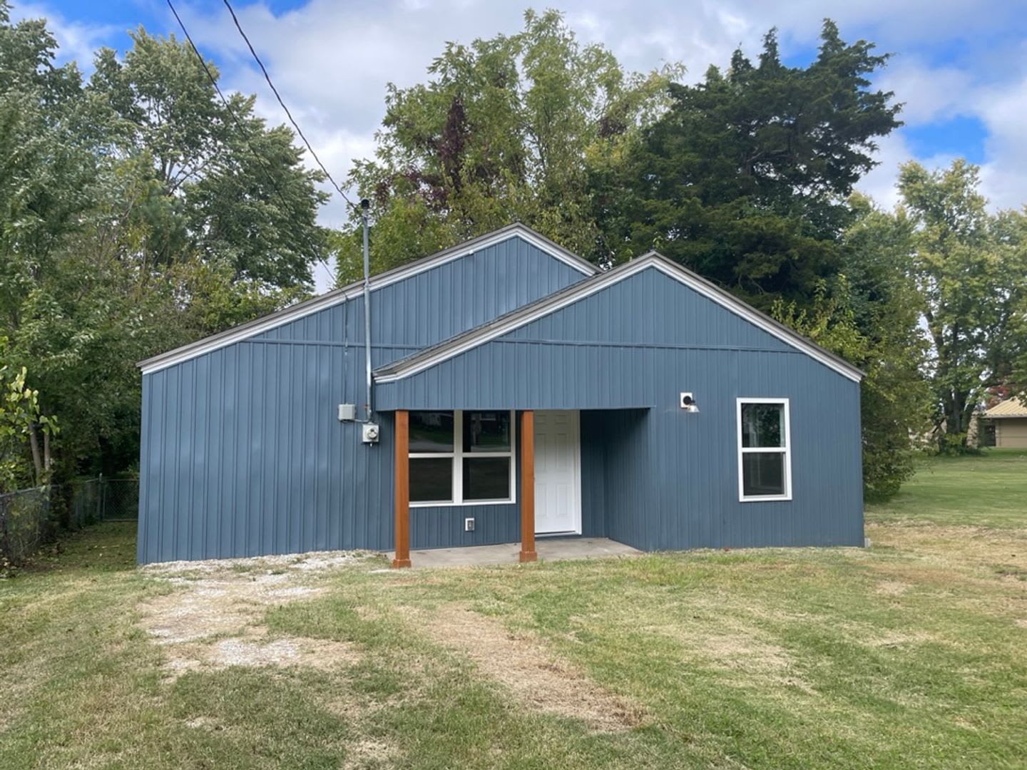 Beautiful 3 bedroom home available! – photo 1