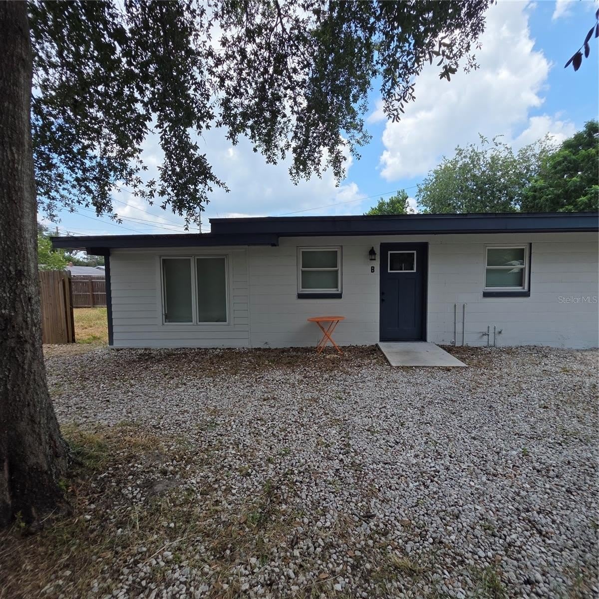 5101 Orange Avenue N – photo 1 of 11