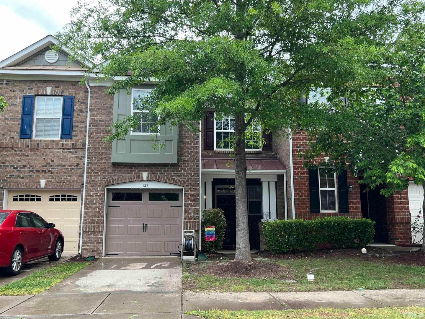 124 Longchamp Ln – photo 1