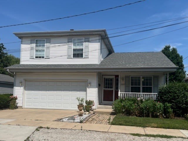 1005 Singer Avenue – photo 1 of 21