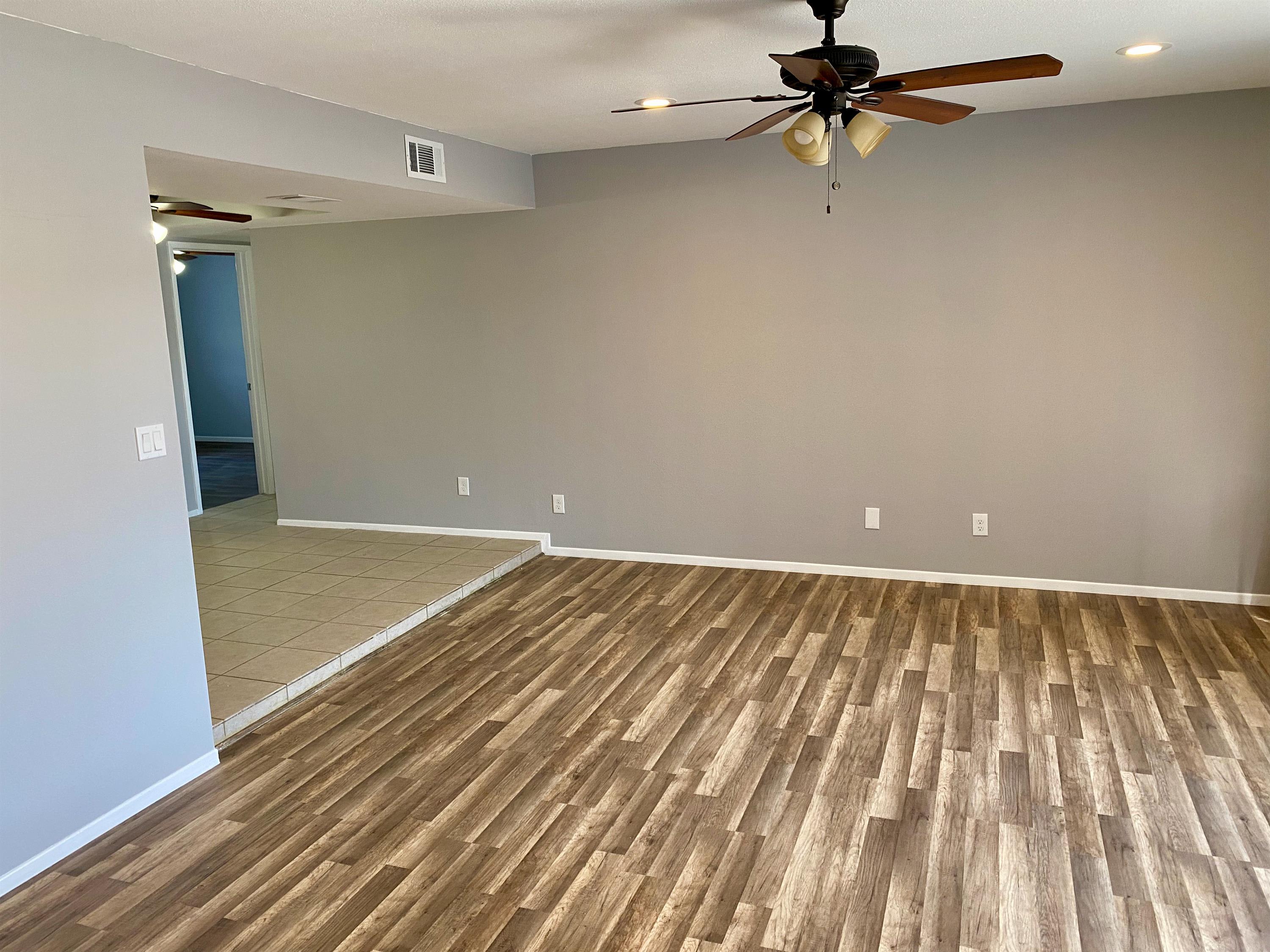 5714 West Carol Ann Way – photo 1