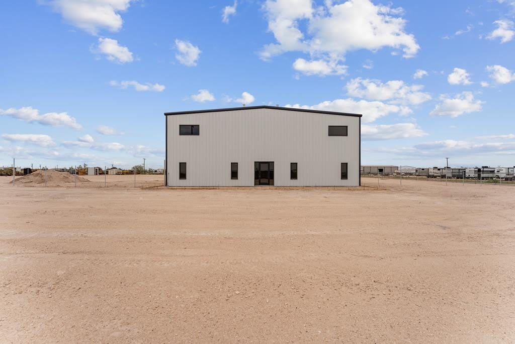 7922 W I-20 – photo 1