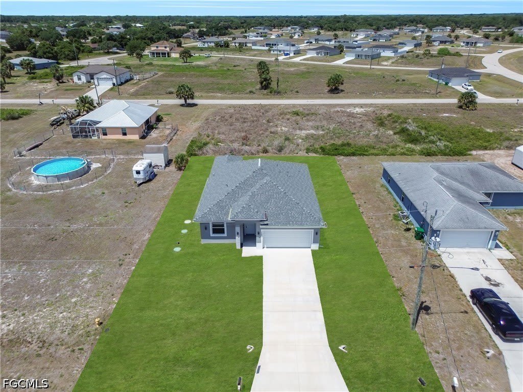 1064 Calumet Road – photo 1 of 48