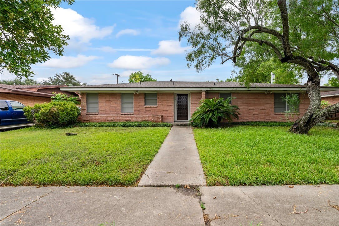921 Barracuda Place – photo 1 of 29