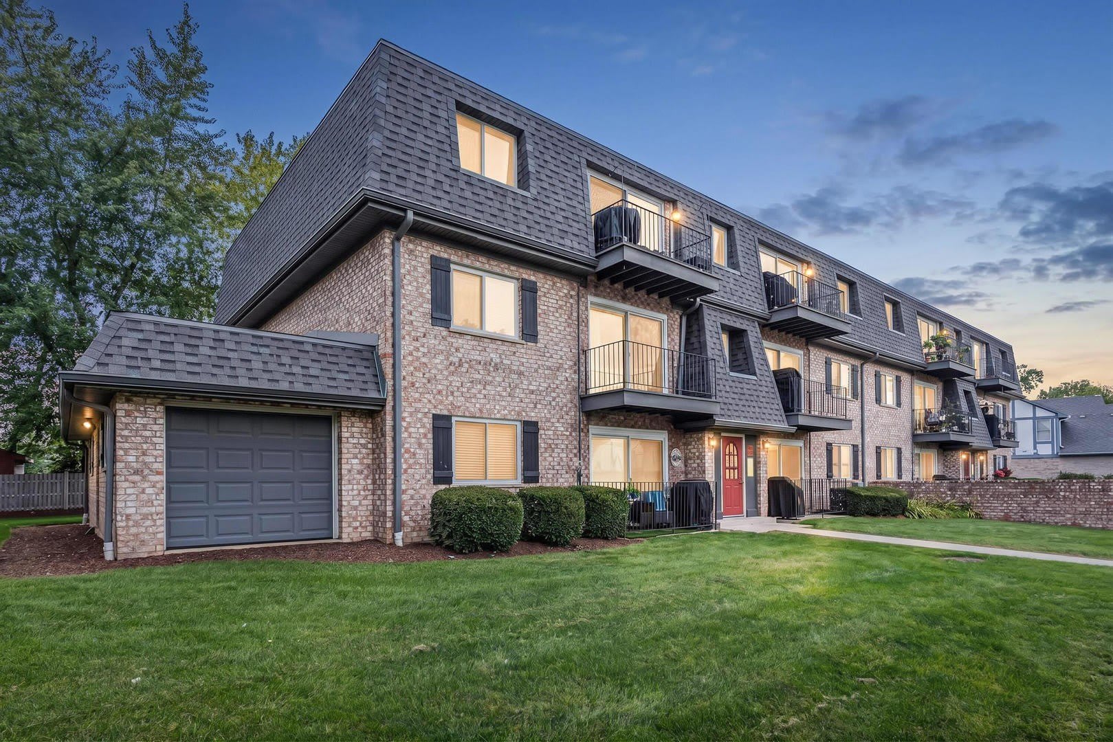 900 S Plum Grove Road – photo 1