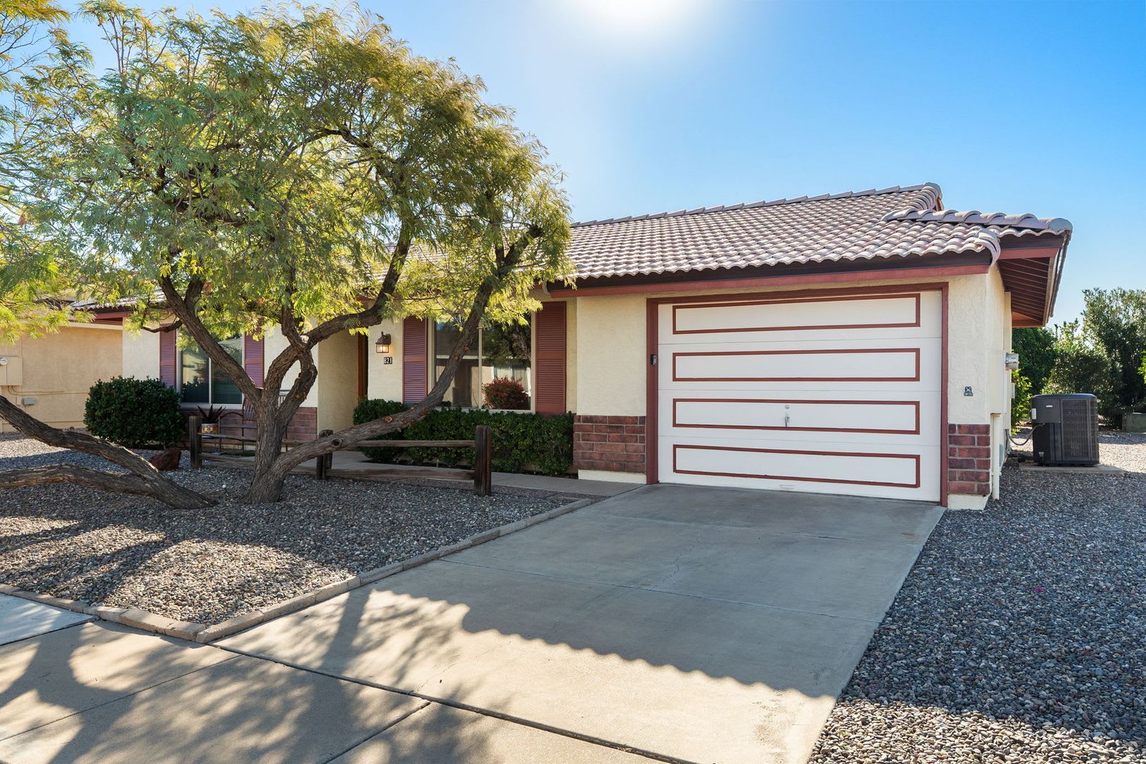 Discover Comfortable Living In This 2Bedroom 1 5 Bath Home In Leisure World A 45 Active Adult Resort Community Available From May Through October 2026 Only – photo 1