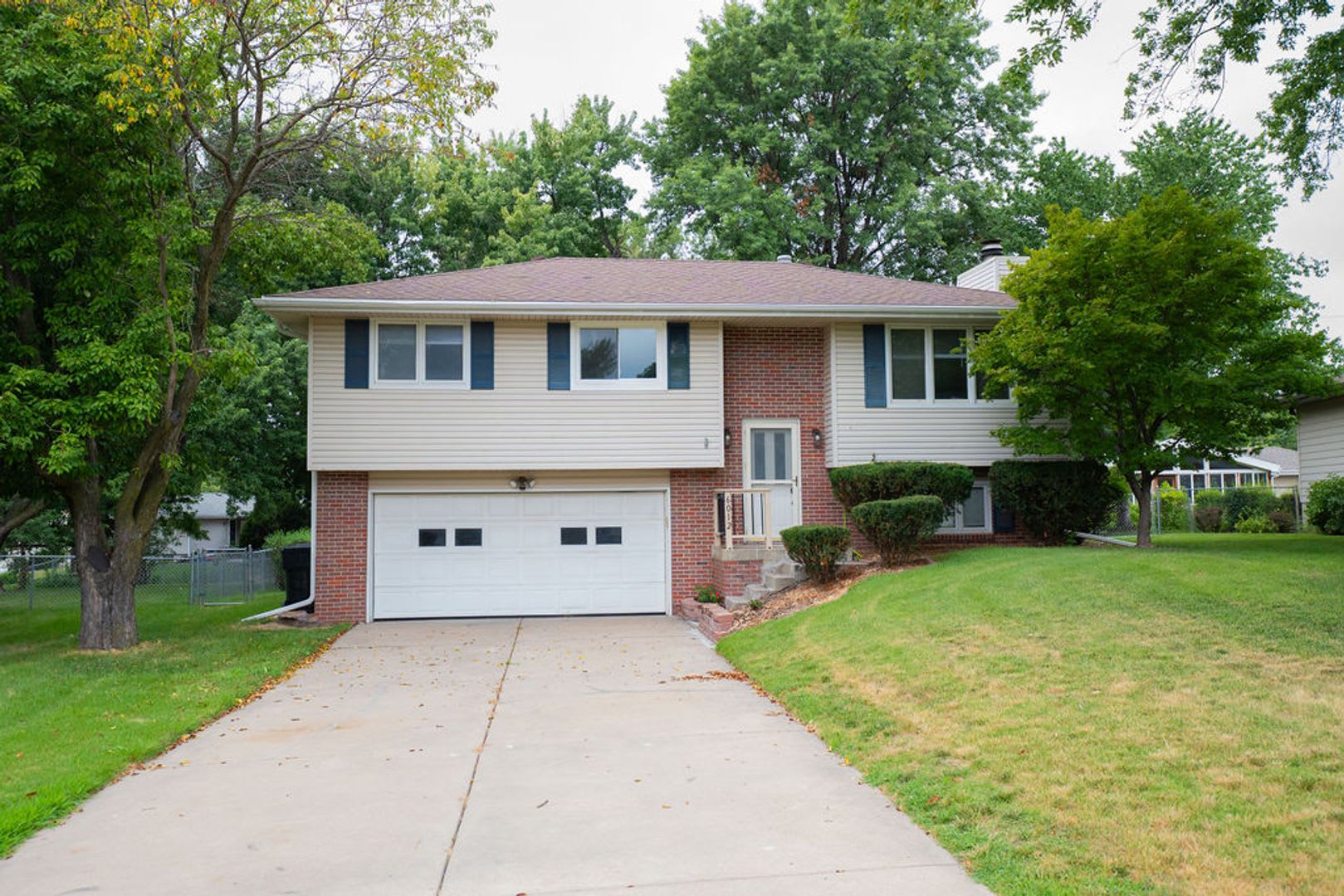 Large Fenced in backyard in Colonial Hills MOVE IN SPECIAL – photo 1